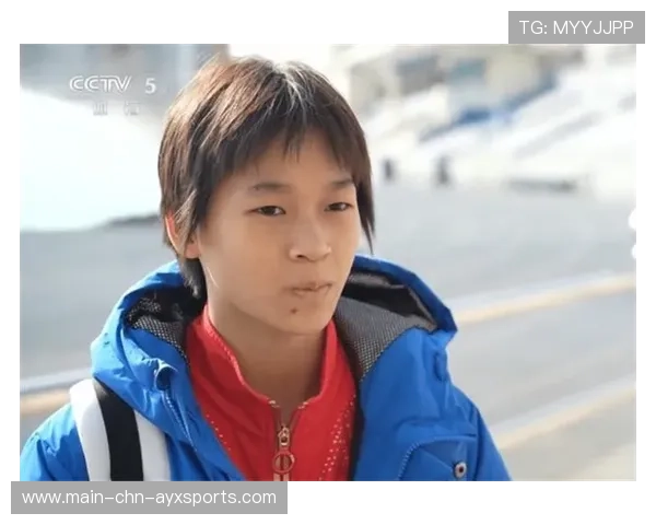 青少年跳水比赛中多名小将脱颖而出，基础扎实