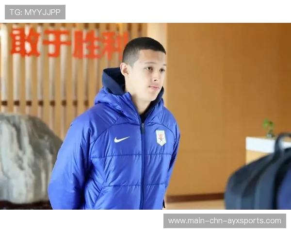 彭啸身体对抗占尽优势